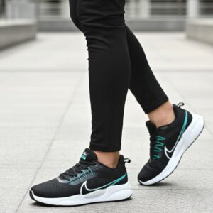 China Men’s Sneaker