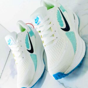 Nike Vomero 18