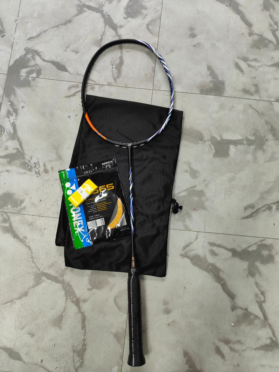 Yonex Astrox 100ZZ Badminton Racket mastercopy - Image 4