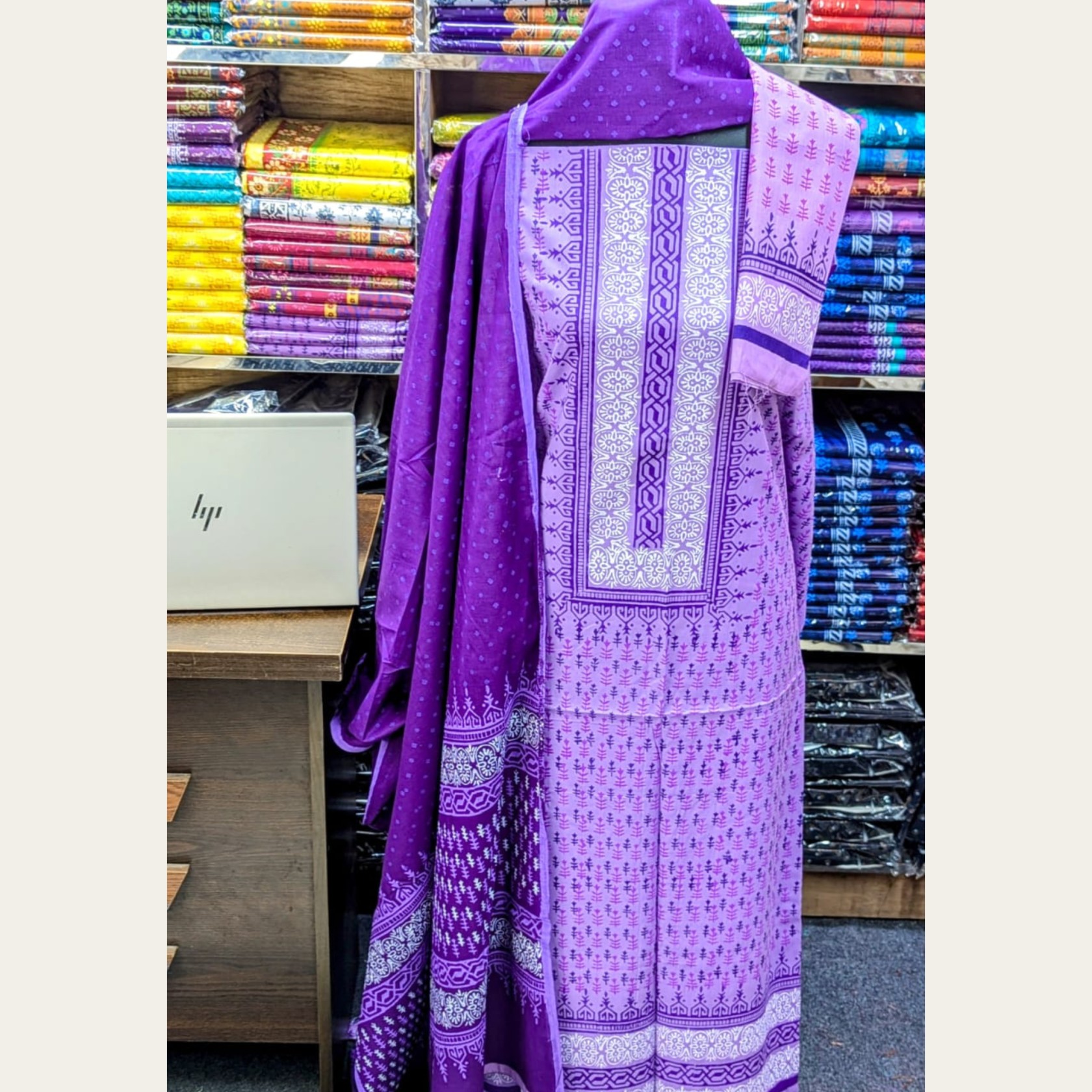 *স্টাইলিশ থ্রিপিছ সেট code: onuu